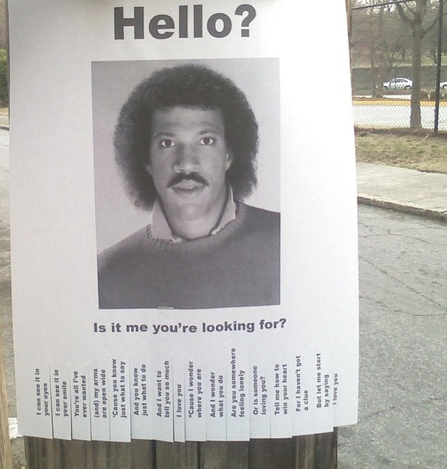 Poster: Hello is it me you looking for? Portaying Lionel Richie.