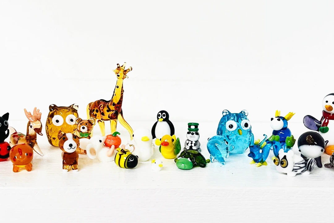 A collection of tiny glass animals. Much cute. Wow.